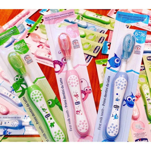 Bàn chải đánh răng cho bé chicco