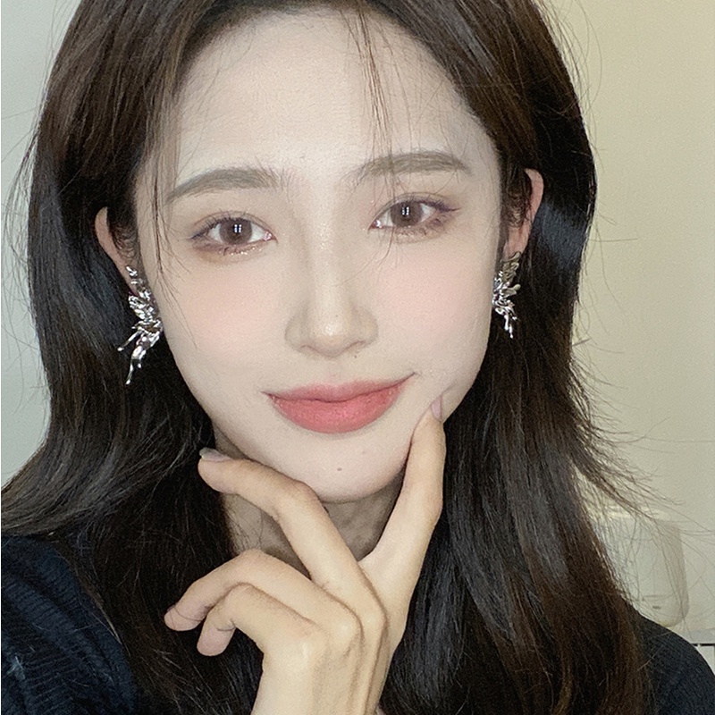 Bông Tai Hình Bướm Bằng Kim Loại Phong Cách Thanh Lịch Dành Cho Nữ