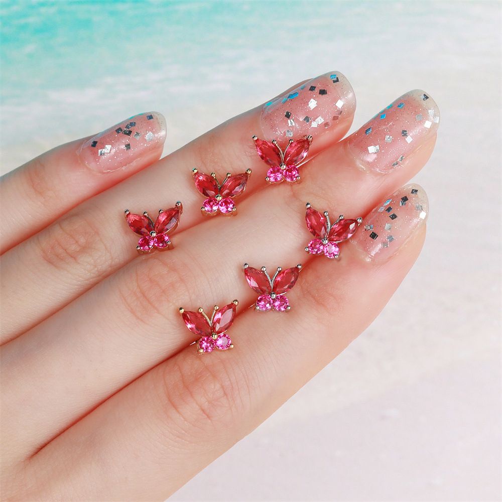 Khuyên tai đinh tán mini bằng đồng hình bướm dễ thương phong cách Hàn Quốc dành cho nữ