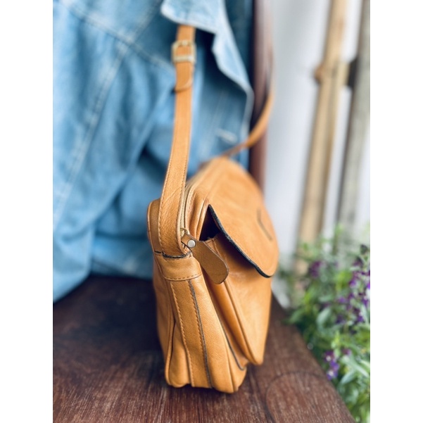 SALE- túi si da thật hiệu Dakota