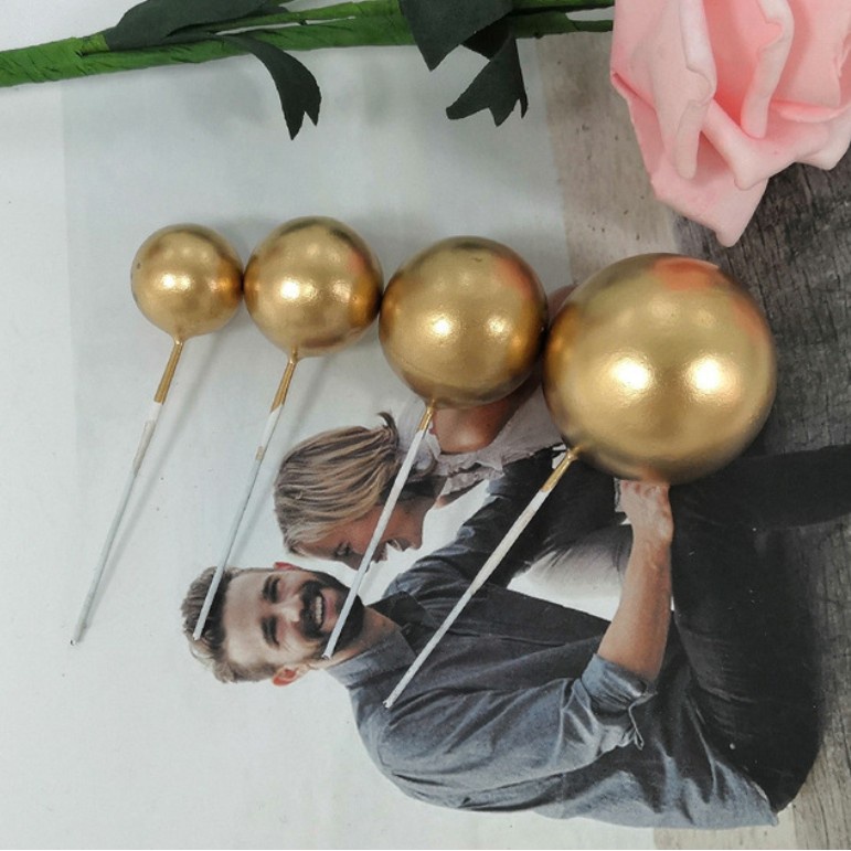 Set 5 que cắm trang trí bánh kem màu vàng 2cm 2.5cm 3cm 4cm
