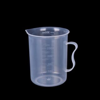 Ca đong nhựa pha chế đủ dung tích