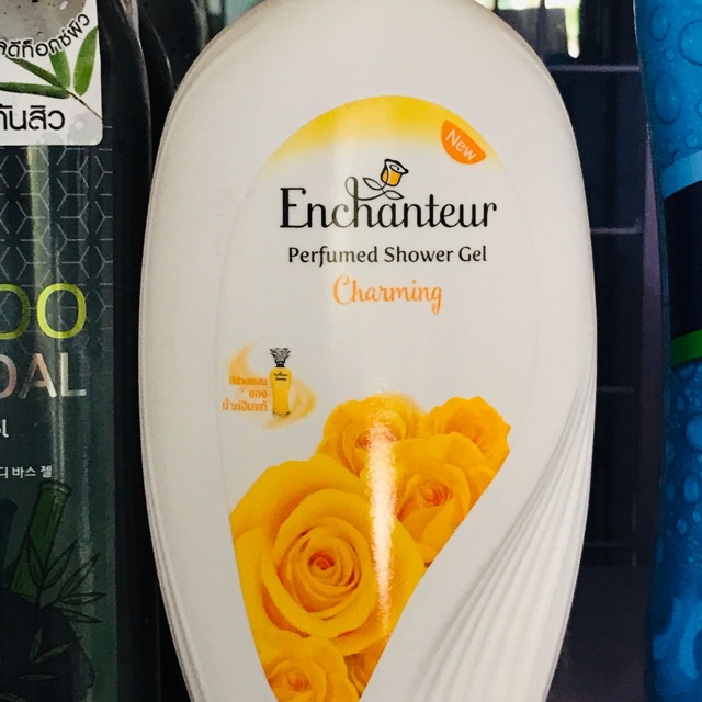 Sữa tắm hương nước hoa Enchenter Thái Lan