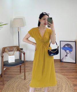 Đầm xoắn eo