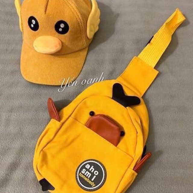 Combo 2 set mũ vịt, 1 balo bỉm sữa
