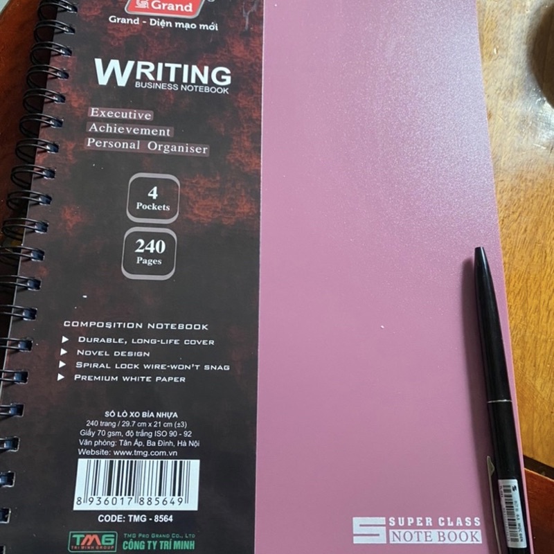 Sổ lò xo A4 bìa nhựa 240 trang TMG 8564
