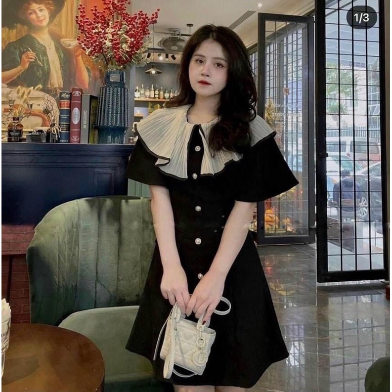 Đầm cổ trắng voan bèo kết nút ngọc