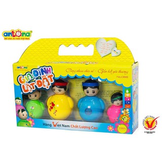 GIA ĐIÌNH LẬT ĐẬT ANTONA
