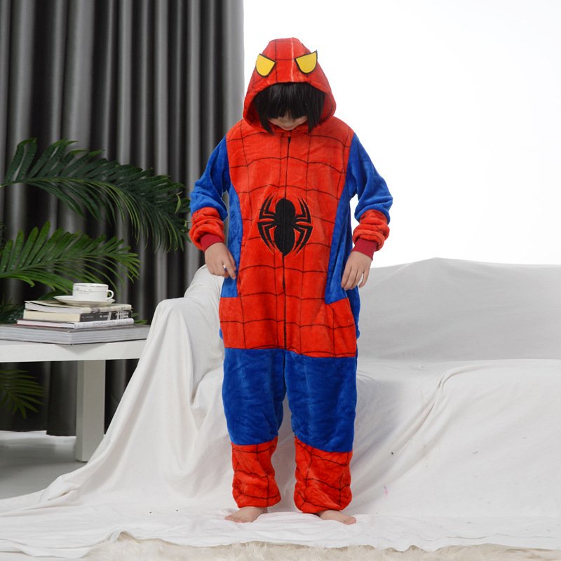 Bộ ngủ hình siêu nhân nhện cho bé