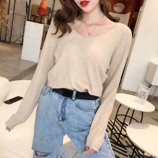 Áo thun nữ vải mềm mịn cổ V tay dài