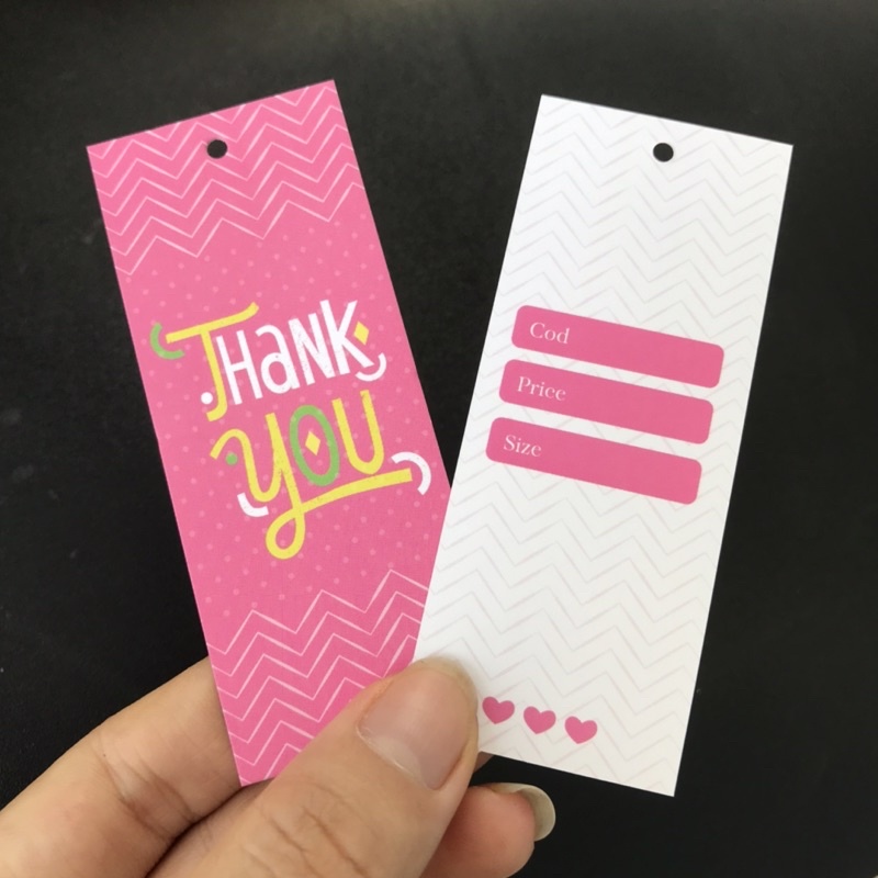 100 Tag Quần Áo, Mác Treo Quần Áo, Thẻ Treo Thời Trang Size 9x3.6cm Có Đục Lỗ , Chất Liệu C300 Cán Màn Mờ