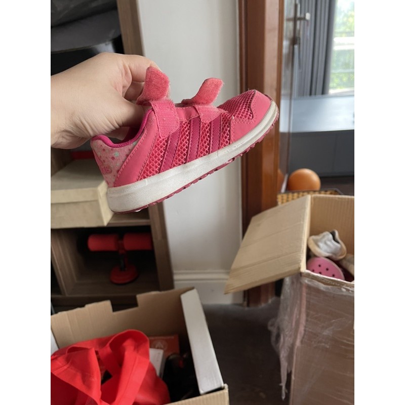 Giày thể thao adidas bé gái