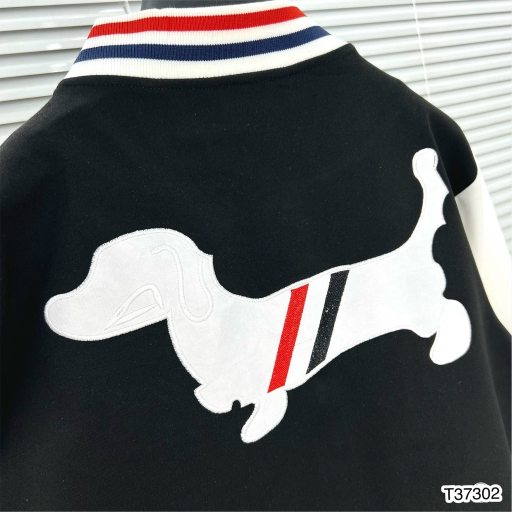 Áo Khoác Bomber Nam Thom Họa Tiết Hình Thêu Con Chó Sau Lưng Cực Chất . Áo Bomber Nam Nữ Thom Cao Cấp - MINH TÂY STORE