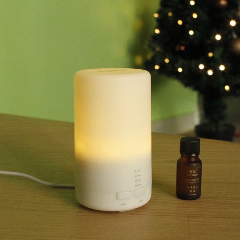 Máy Xông Tinh Dầu, Phun Sương Nano Dùng Cho Ô Tô, Phòng Nhỏm, Đèn Led 7 Màu Dung Tích 120ml