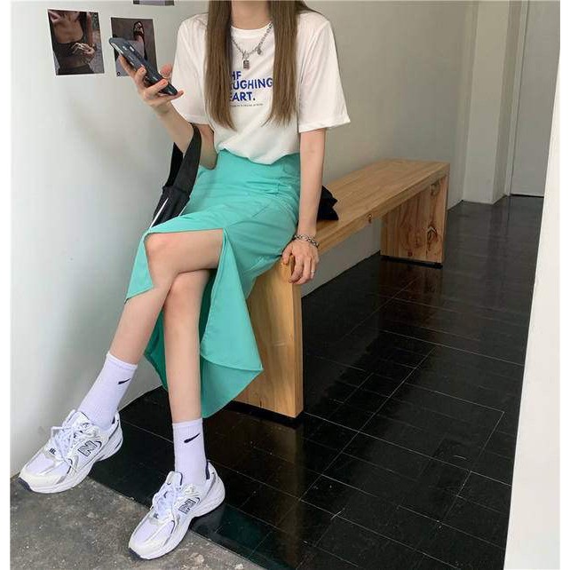 SET PULL CHỮ + CHÂN VÁY XẺ TÀ MIDI