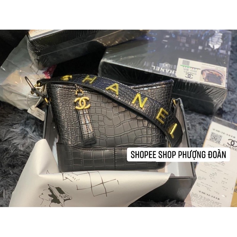 Túi da vân rắn size 22 hàng đẹp ( HOBO VIP) | BigBuy360 - bigbuy360.vn