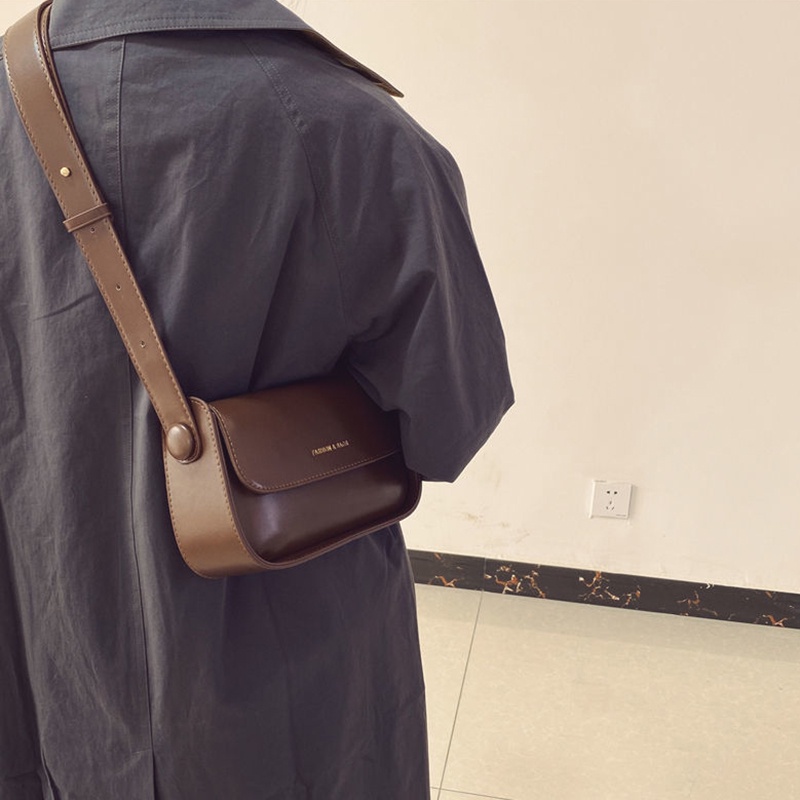 Túi đeo chéo vai IELGY thời trang dành cho nữ