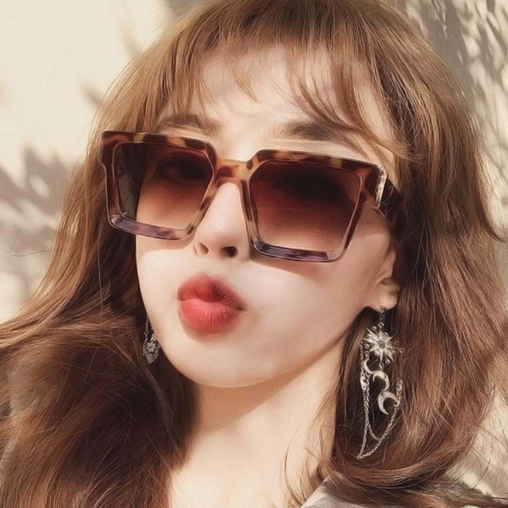 Kính Mát Gọng Vuông Phong Cách Cổ Điển Dành Cho Nữ