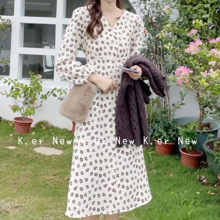 Váy nhung tăm họa tiết hoa phượng vỹ nâu | BigBuy360 - bigbuy360.vn