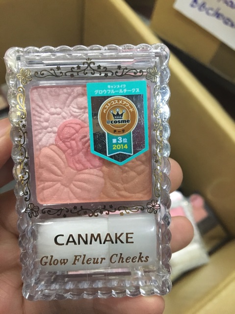 Phấn má hồng Canmake Glow Fleur Cheek