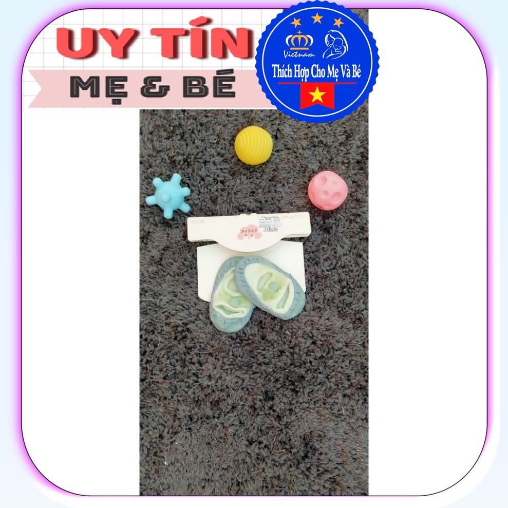 Giày Vớ tập đi có chống trượt cho bé (9525), thương hiệu Aiueo Nhật Bản.