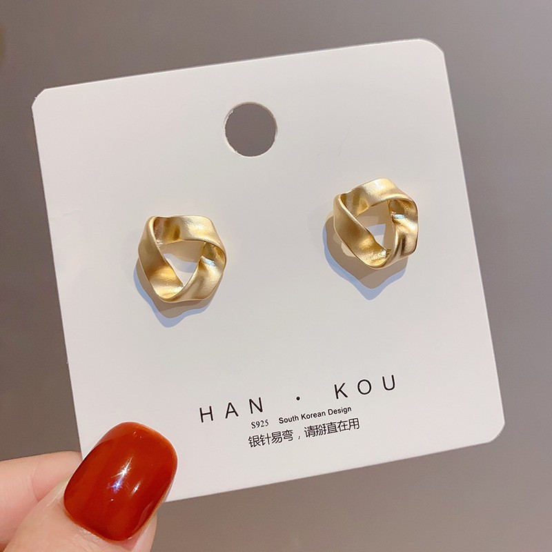 Bông tai Nữ / khuyên tai Novset Kiểu dáng hình tam giác cao cấp cho nàng
