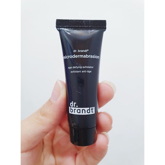 Kem tẩy tế bào chết Dr. Brandt Microdermabrasion Age Defying Exfoliator