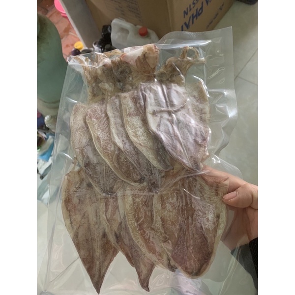 Mực Khô size 4-5 ngón tay, 9k/1con