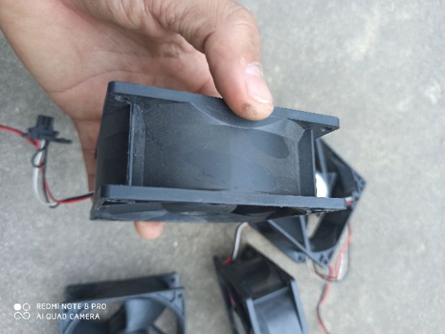 Quạt delta 12v 0.63A , vuông 9cm x3.8 3pin