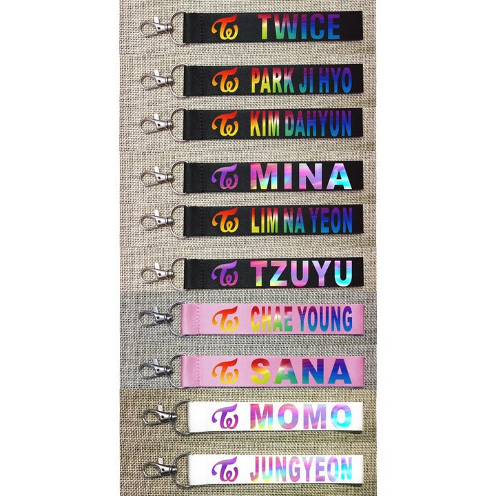 ( Mẫu 2)- Móc khóa Nametag BP Lisa Jisoo Jennie Rose strap đeo  balo treo điện thoại tiện ích xinh xắn dễ thương