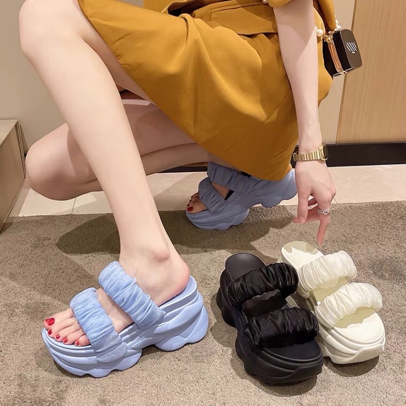 Dép nữ đế cao thời trang điệu đà
