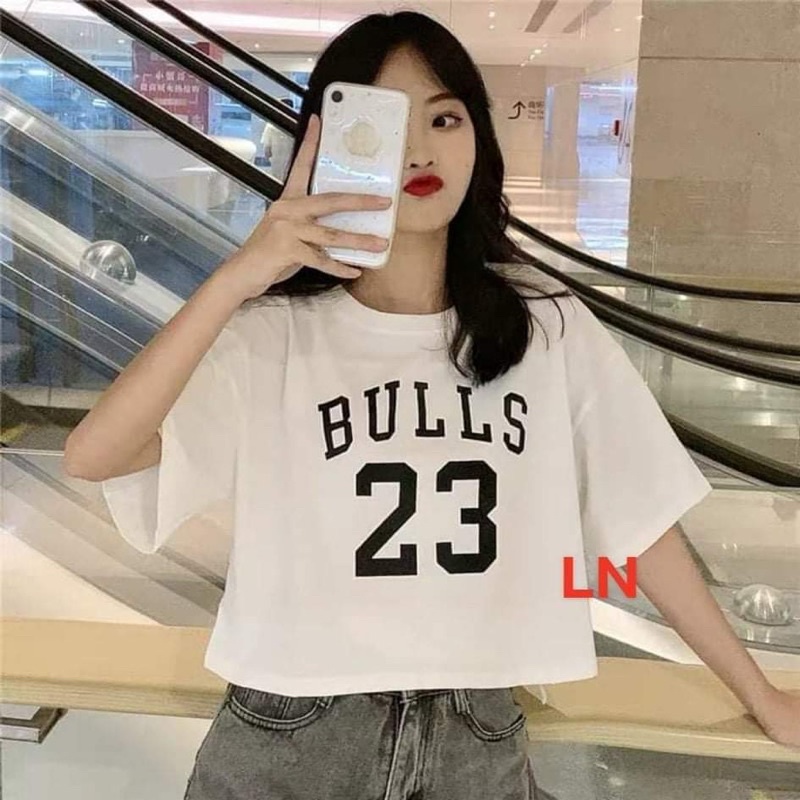 [Mã FAHOLIDAY giảm đến 50k đơn từ 99k] Áo croptop số 23 bulls DA