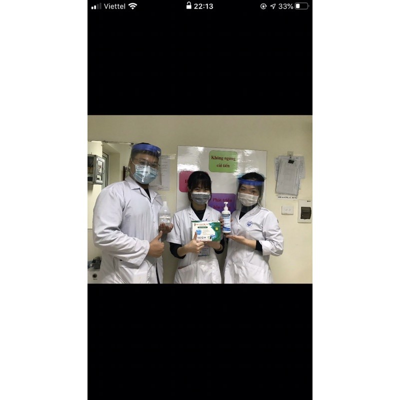 Khẩu trang y tế 4 lớp có logo dập nổi, kháng khuẩn người lớn hộp 50c giấy tờ cty( Kèm video cận chất) | BigBuy360 - bigbuy360.vn