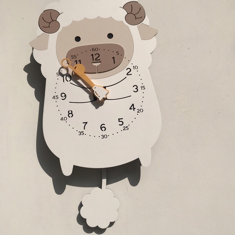 Đồng hồ treo tường kim trôi, đồng hồ trang trí nhà cửa, decor nhà hình cừu đáng yêu - Sheep wall M219 clock