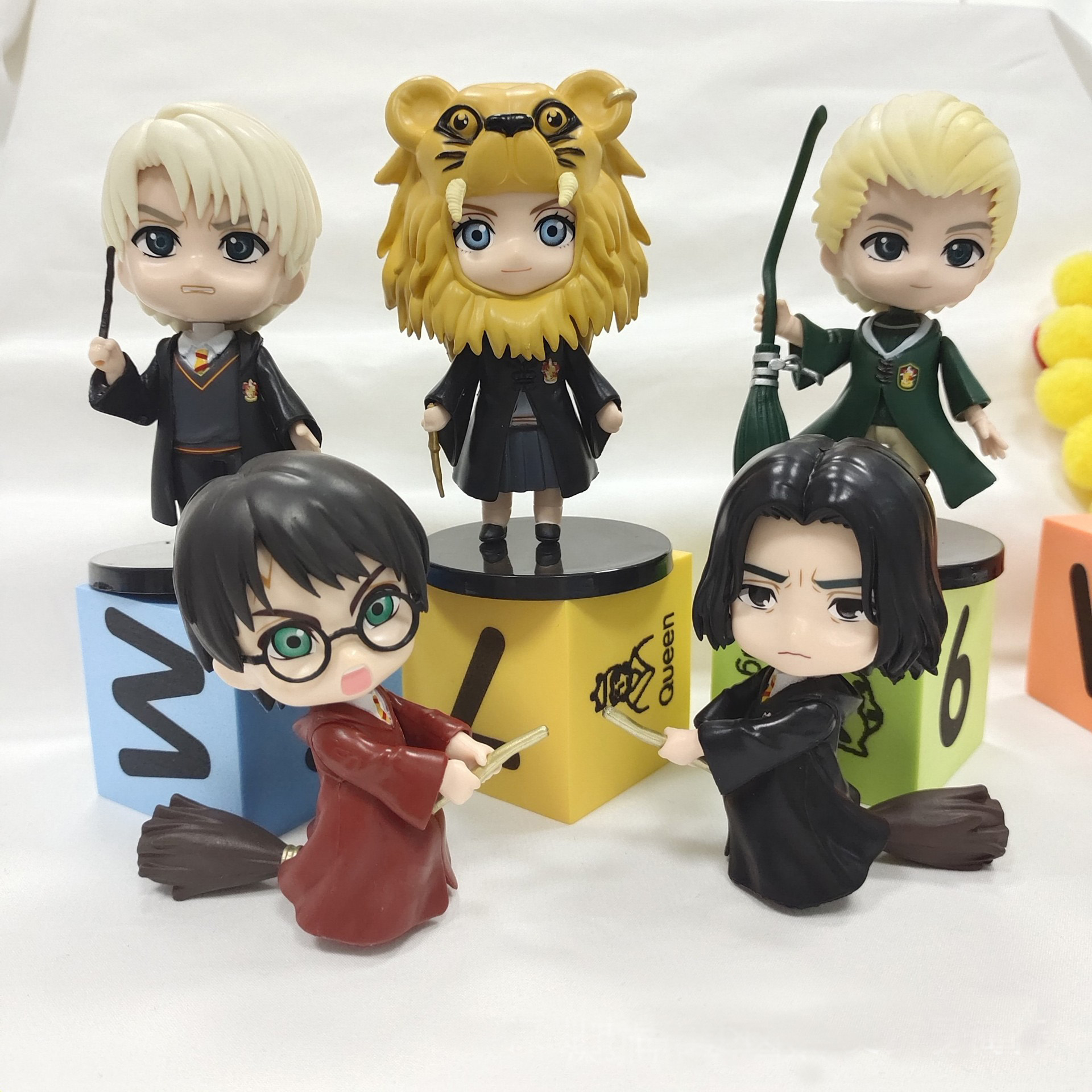 5 Mô Hình Nhân Vật Phim Harry Potter Bằng Pvc