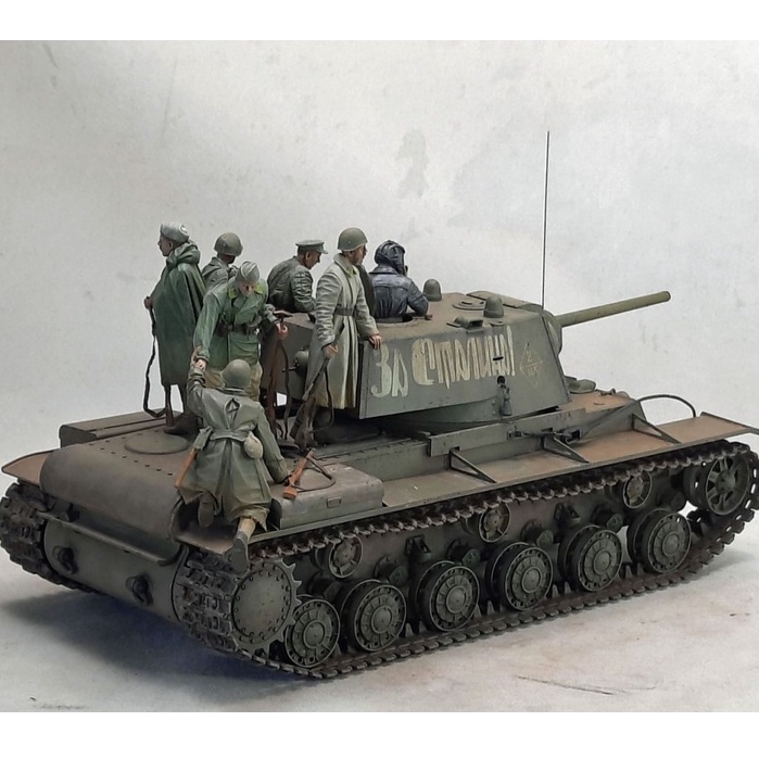 Mô hình lắp ráp xe tăng quân sự Nga 1/35 SCALE RUSSIAN HEAVY TANK KV-1 MODEL 1941 EARLY PRODUCTION Tamiya 35372