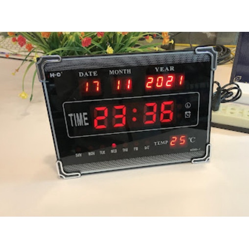Đồng hồ led lịch vạn niên cao cấp treo tường - Có âm báo giờ tròn