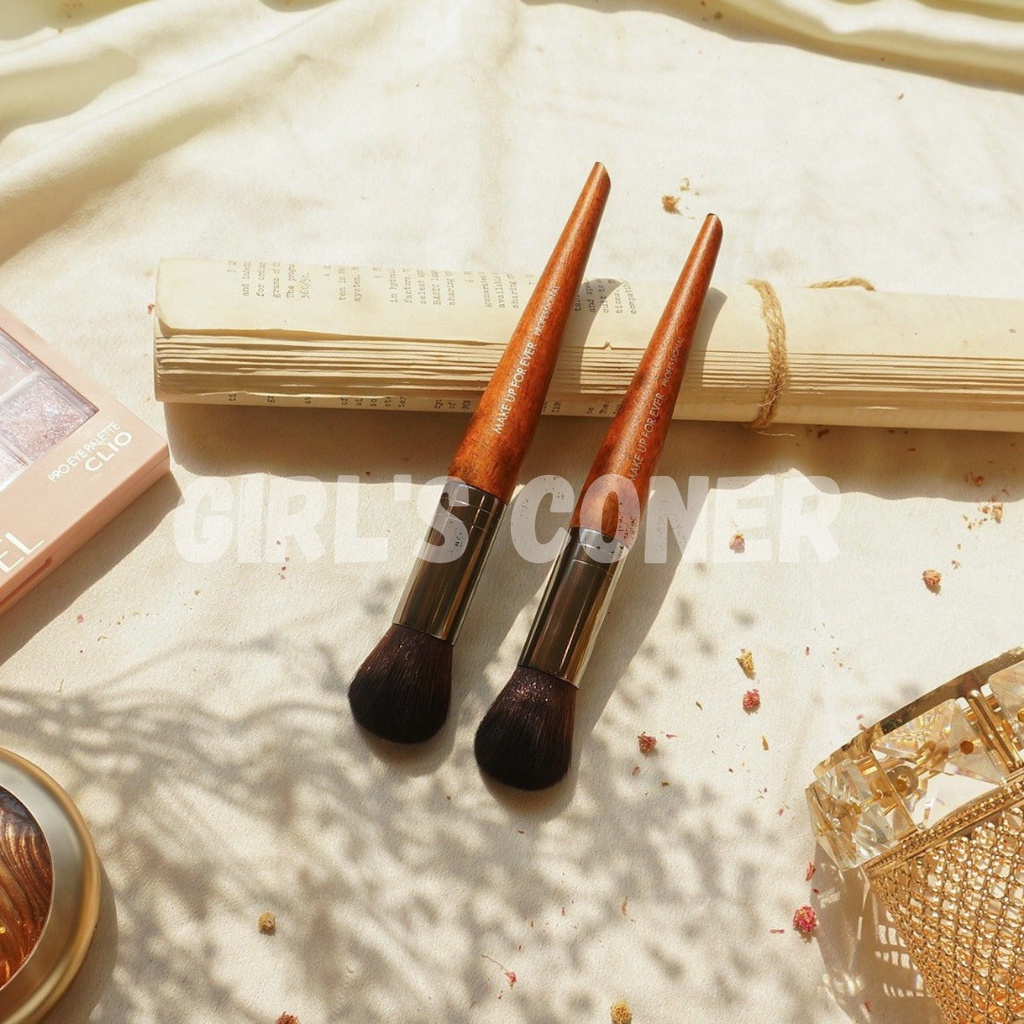 Cọ Setting - Má Hồng Make Up For Ever 152