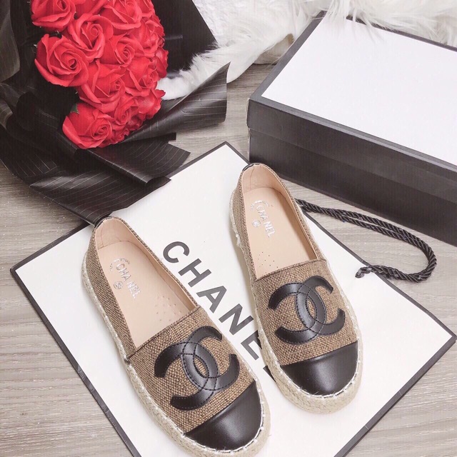 Giày slipon viền cói