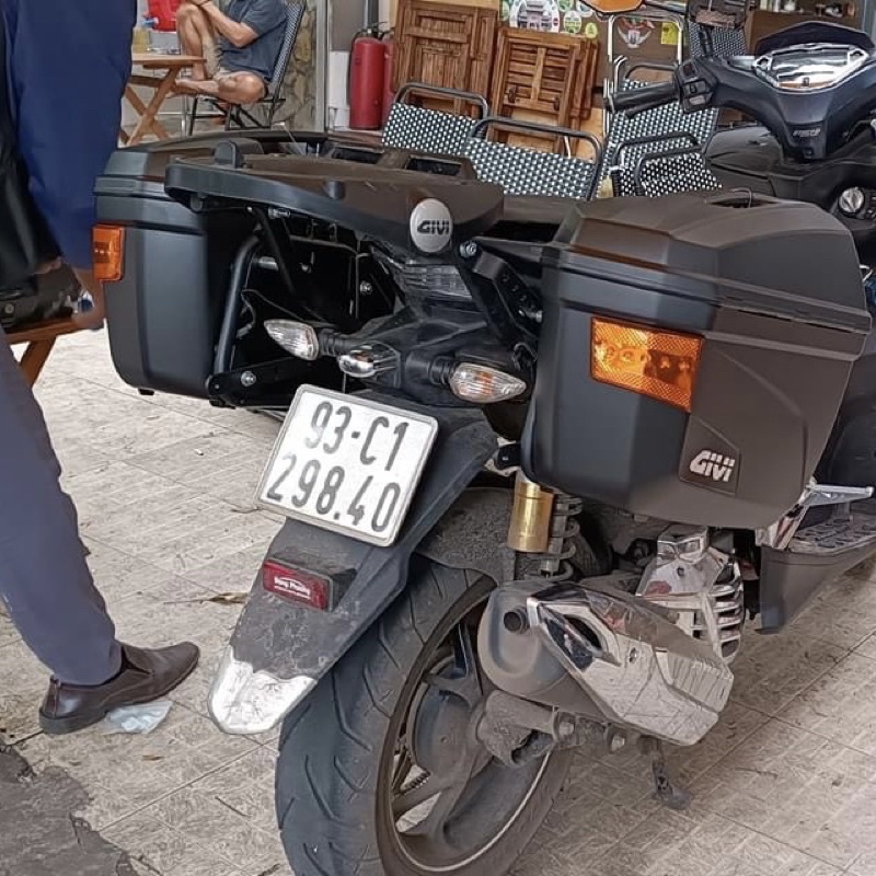 NVX 155 lên cặp thùng hông E22N-S có đèn kèm baga sau SRV, baga hông SBl