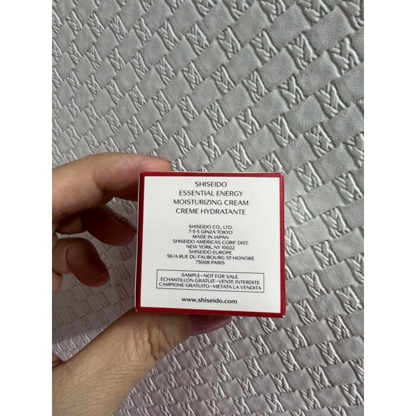 KEM DƯỠNG ẨM DA SHISEIDO ESSENTIAL ENERGY MOISTURIZING CREAM 10ML - nhập Mỹ