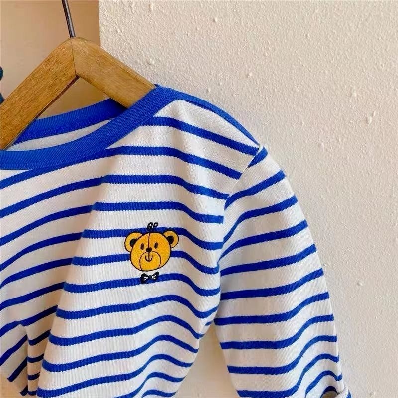 Áo kẻ sọc họa tiết hoạt hình cho bé