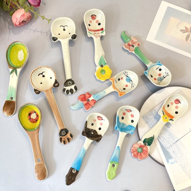 THÌA SỨ HOẠT HÌNH CHO BÉ