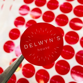 Combo 680 tem kích thước 4cm