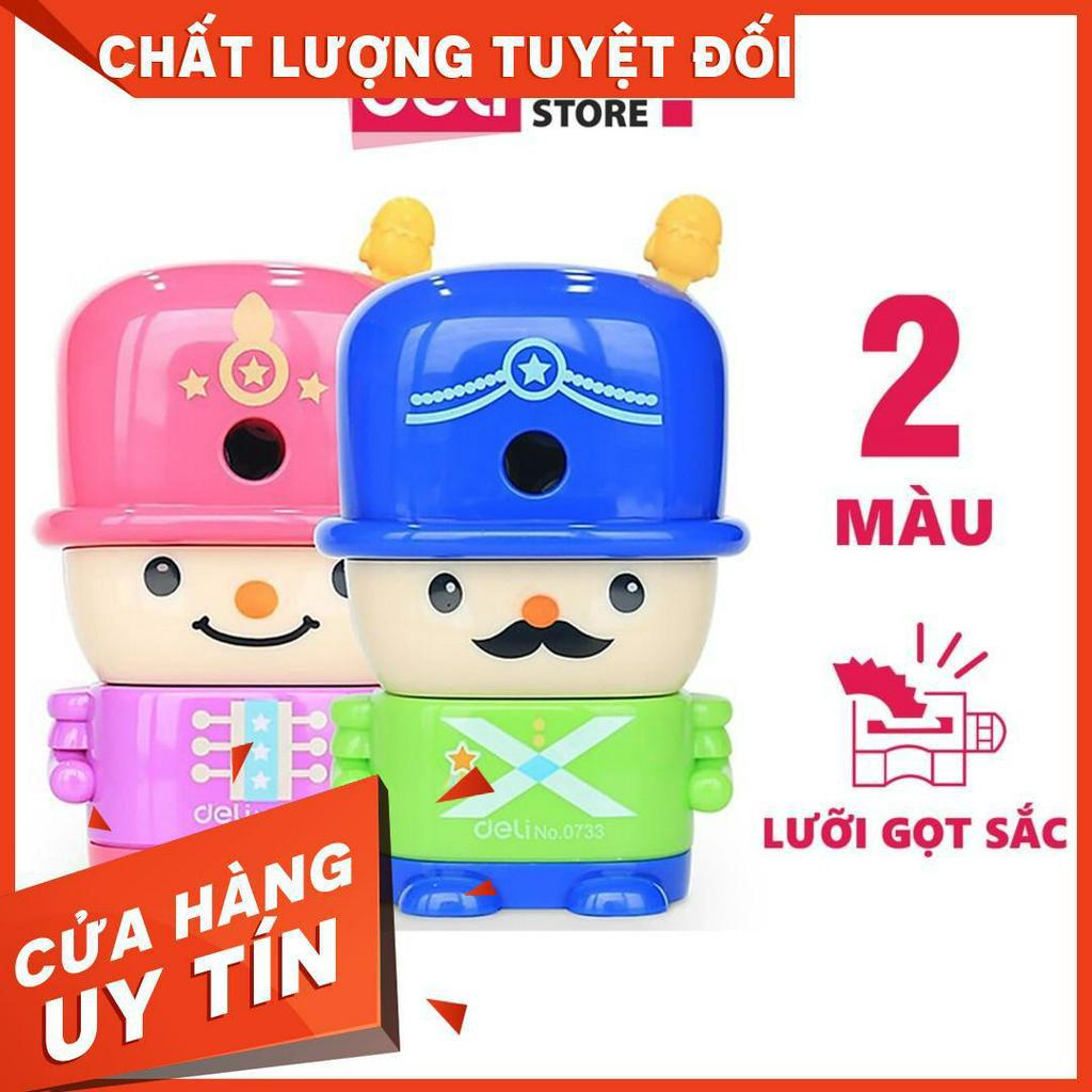 Gọt chì quay tay hình chú lính chì Deli - Xanh/Hồng - 1 chiếc - 733