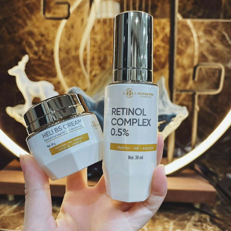 [CAM KẾT CHÍNH HÃNG] BỘ TÁI SINH HUYỀN PHI -RETINOL HUYỀN PHI VÀ KEM HELI B5 mới