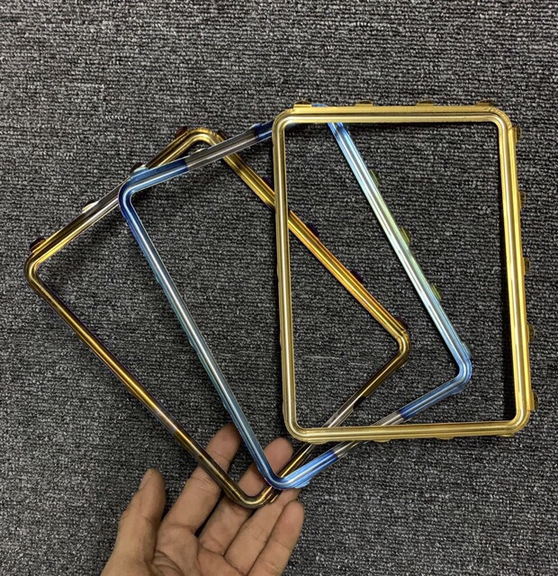 Viền khung biển số Titan - 7 màu - Vàng - Inox