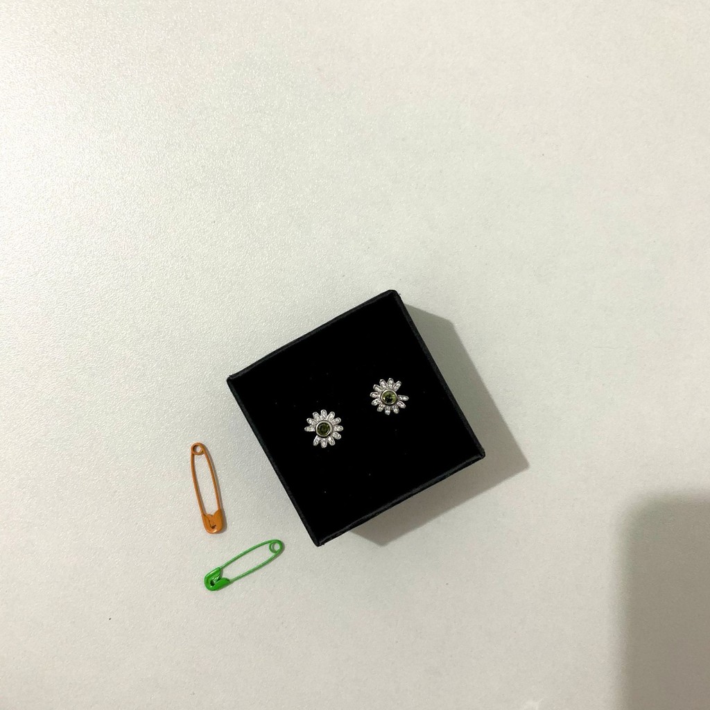 Khuyên tai hoa cúc đá xanh giống GD GDRAGON bạc 925 an toàn tuyệt đối