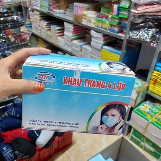 50 chiếc khẩu trang y tế