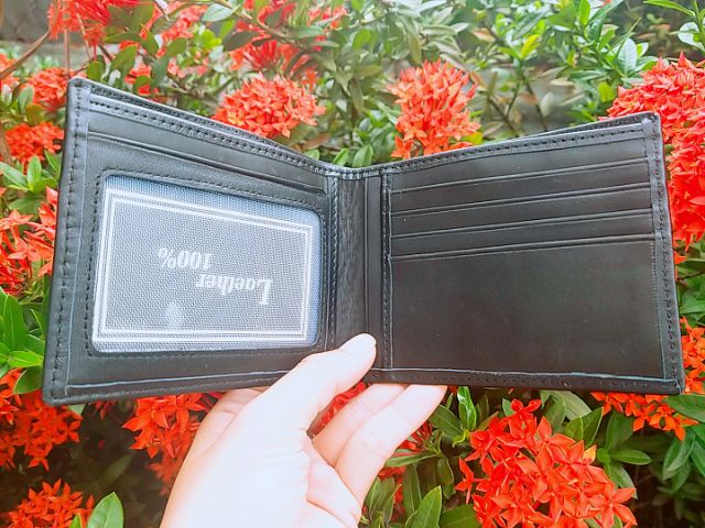 Ví da bò thật in logo nhỏ